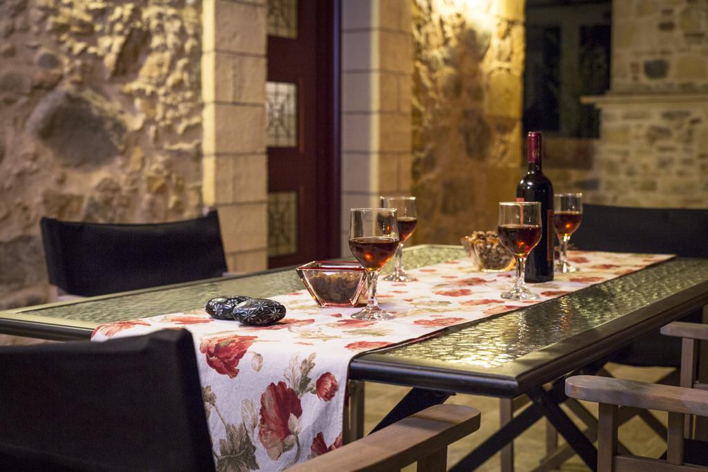Private Sapphiros Villa Kissamos Bagian luar foto