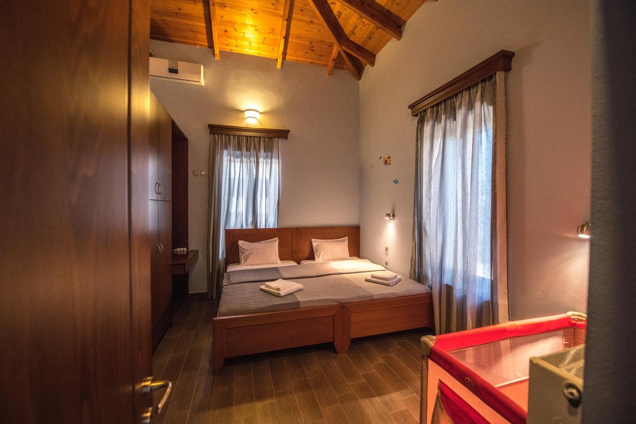 Private Sapphiros Villa Kissamos Bagian luar foto